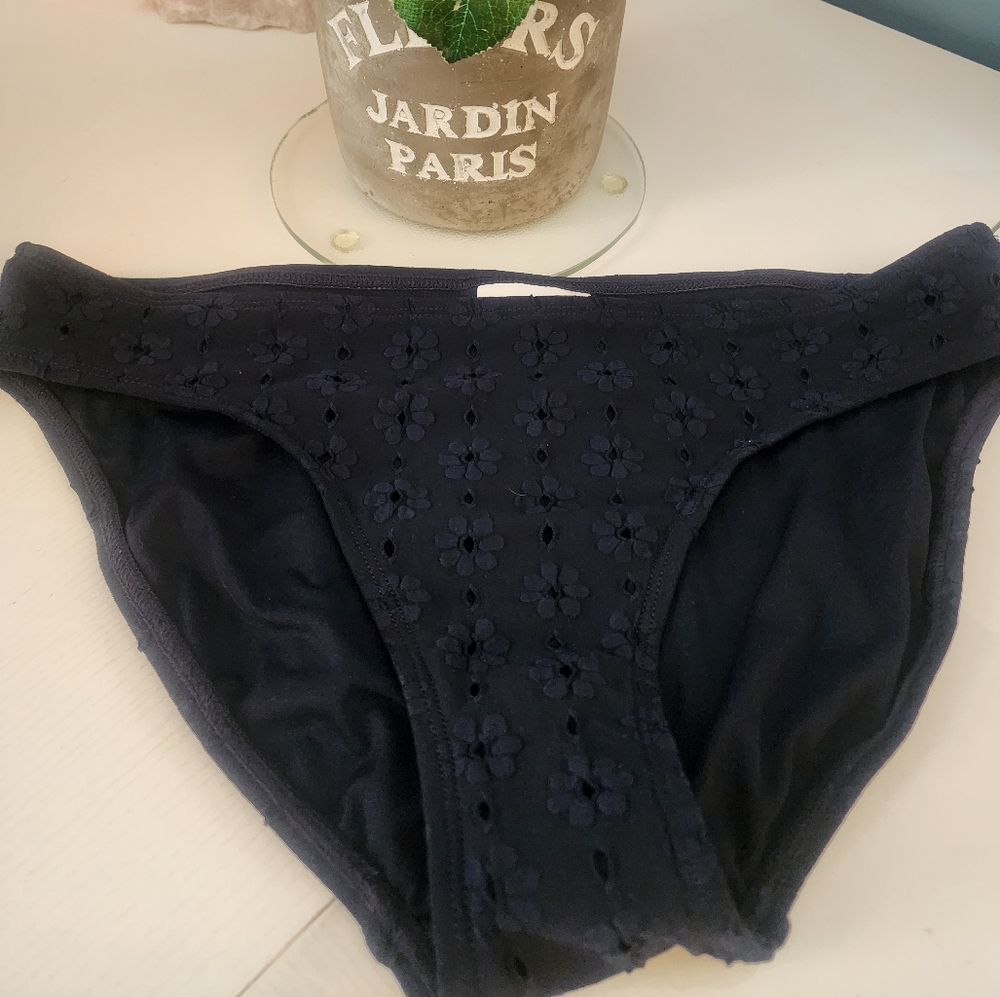 Bikini bottom